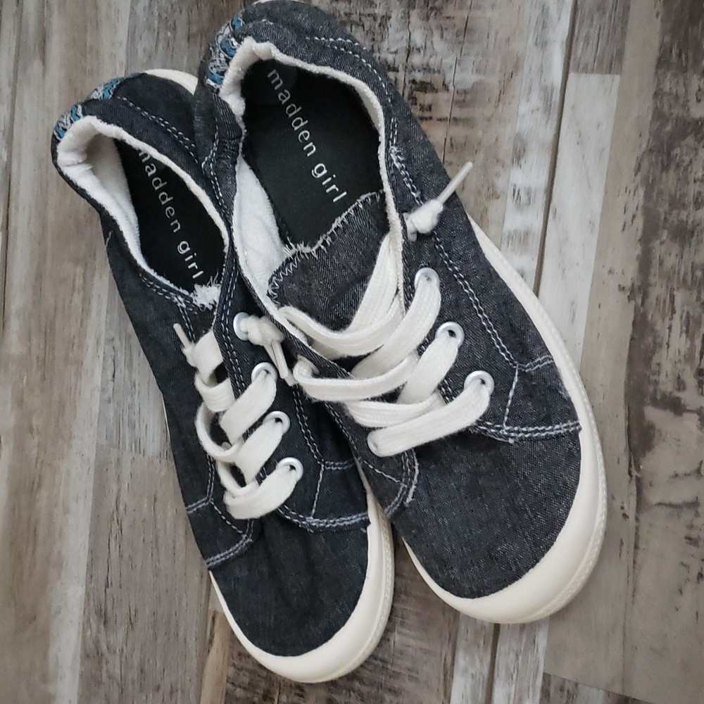 Madden Girl Shoes Size:6½